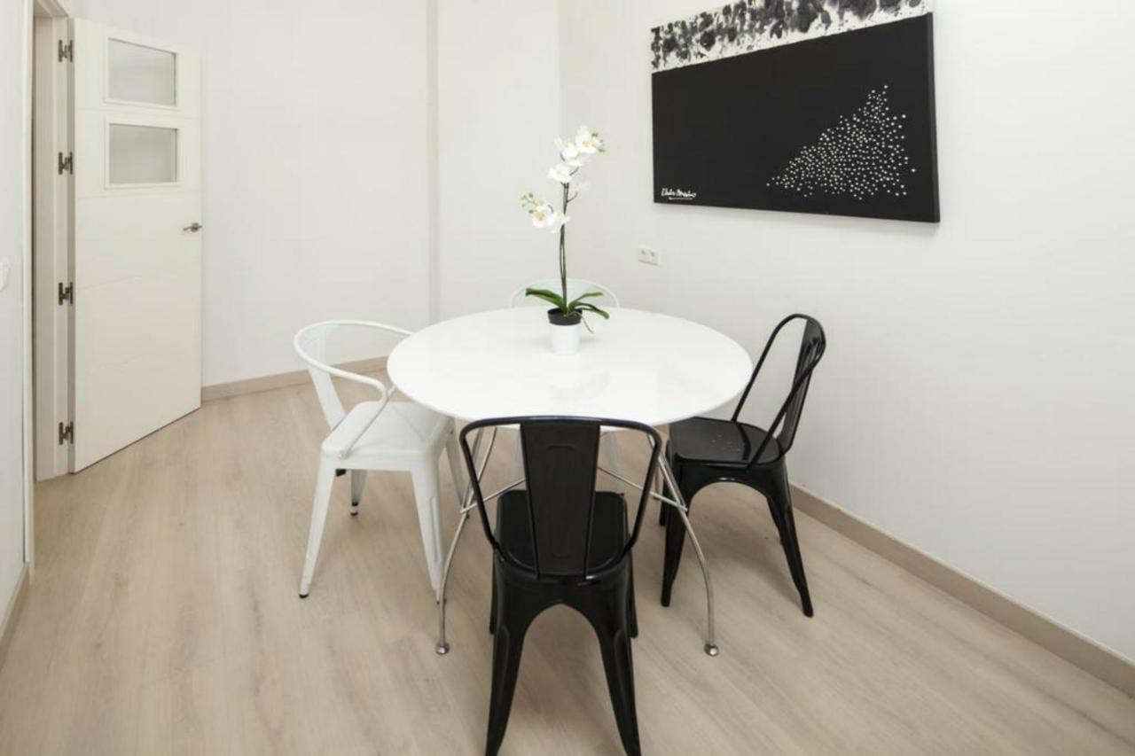 Apartamento Mediterraneo Malaga Exterior photo